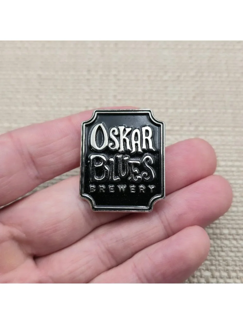 Oskar Blues Brewery Black Enamel Lapel Pin | Craft Beer Swag Collectible A8513